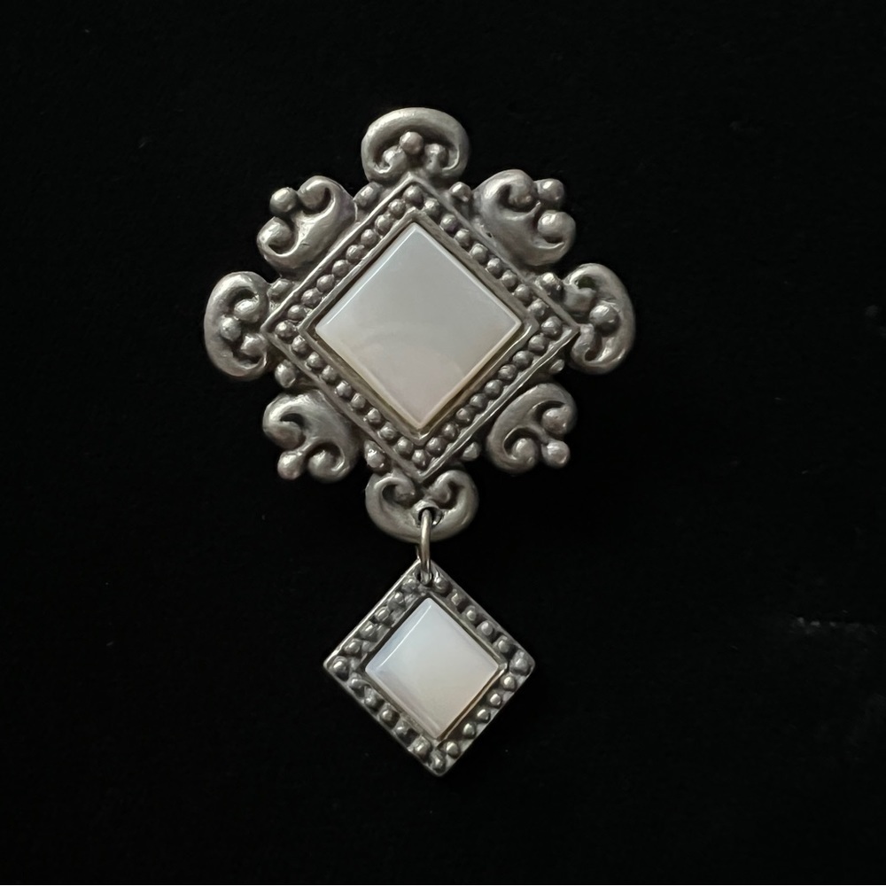 Pewter Victorian  Revival Brooch Faux Mother of Pearl Seagull Pewter Canada